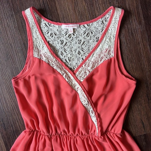 Margo & Sebastian Dress M Medium Coral w/ Ivory Lace V Neck Sleeveless Mini - Picture 5 of 15